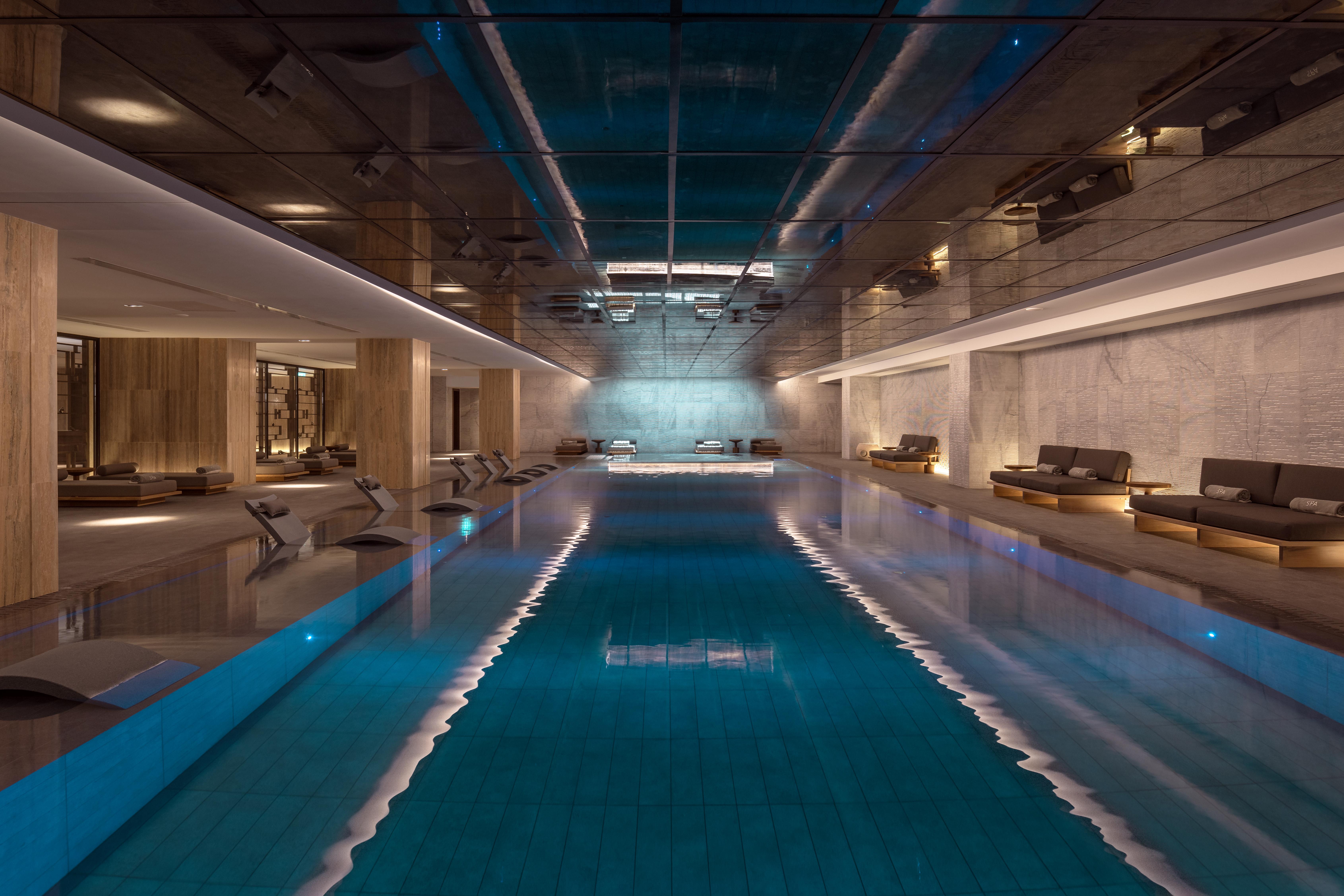 Amara - Sea Your Only View™ Limassol Luaran gambar The pool at the Mandarin Oriental, Munich
